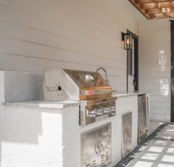 Lamar Villa-3 Bed 2.5 Bath With Outdoor Kitchen 圣安东尼奥 外观 照片