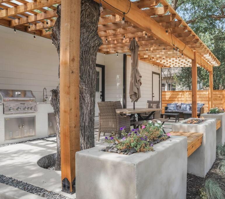 Lamar Villa-3 Bed 2.5 Bath With Outdoor Kitchen 圣安东尼奥 外观 照片
